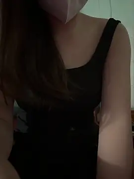 Snapshot of SISI-SEXXY chatting on 04.22.26 SISI-SEXXY online show from 04.22.26