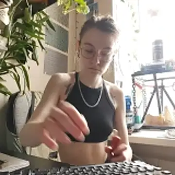 Shy Bamby online show from 02.19.26