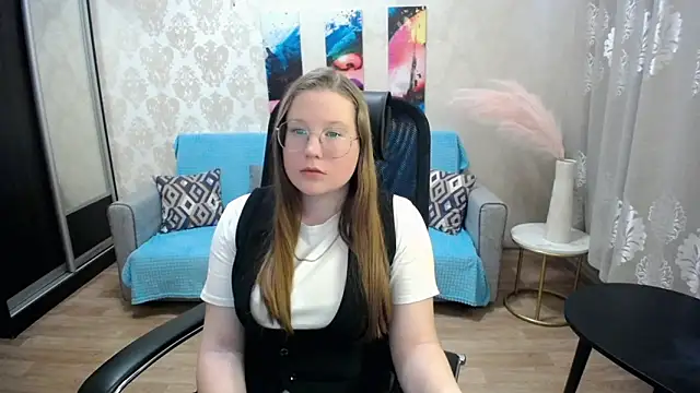 Snapshot of kuri_u chatting on 01.08.26 kuri u online show from 01.08.26