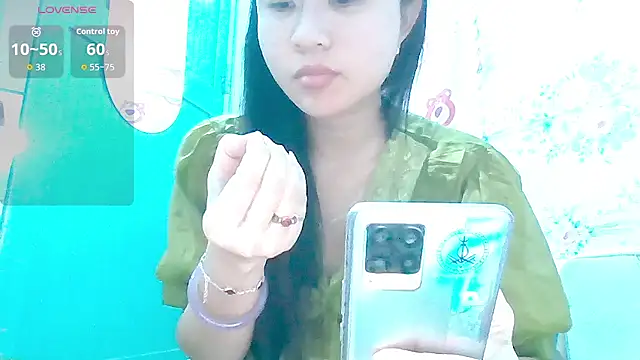 Snapshot of EmilyShow_96 chatting on 01.16.26 EmilyShow 96 online show from 01.16.26