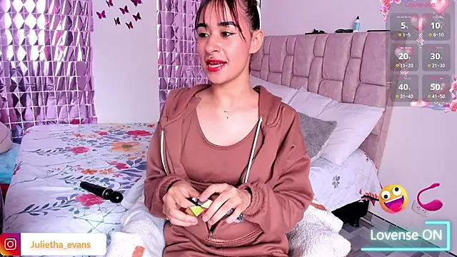 Julietha-evans online show from 03.08.26