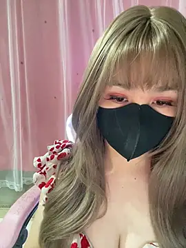 Snapshot of -Violet-t chatting on 01.15.26 -Violet-t online show from 01.15.26