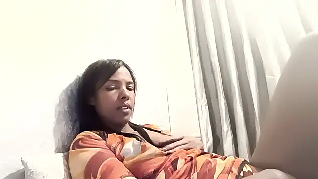 Snapshot of Zilieka chatting on 01.10.26 Zilieka online show from 01.10.26