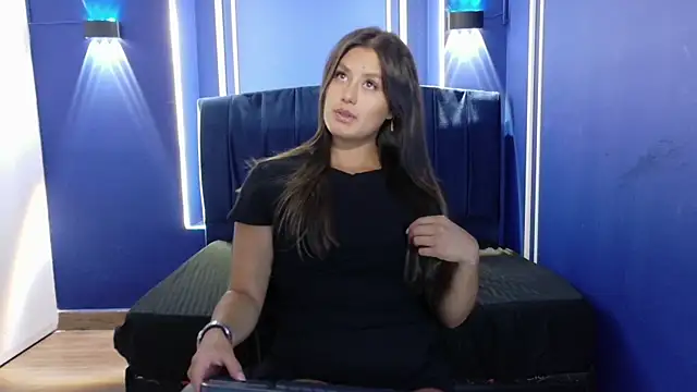 Snapshot of Miaa_1900 chatting on 01.07.26 Miaa 1900 online show from 01.07.26