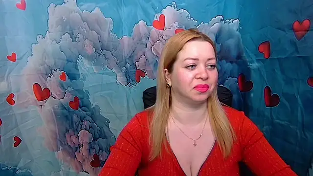 Snapshot of OliviaVerr chatting on 02.14.26 OliviaVerr online show from 02.14.26