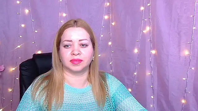 Snapshot of OliviaVerr chatting on 03.12.26 OliviaVerr online show from 03.12.26