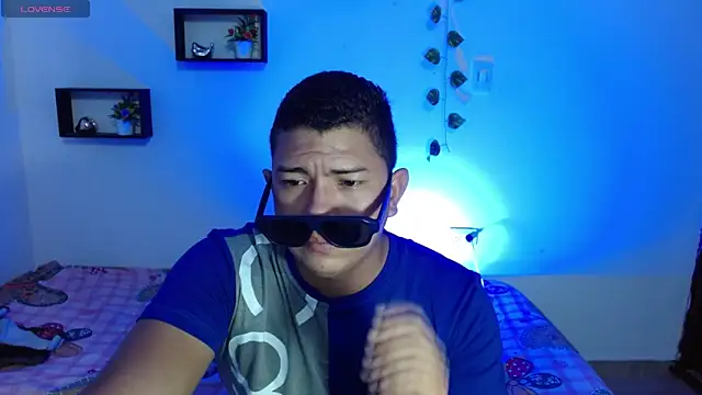 Snapshot of MaxSteel155 chatting on 01.17.26 MaxSteel155 online show from 01.17.26