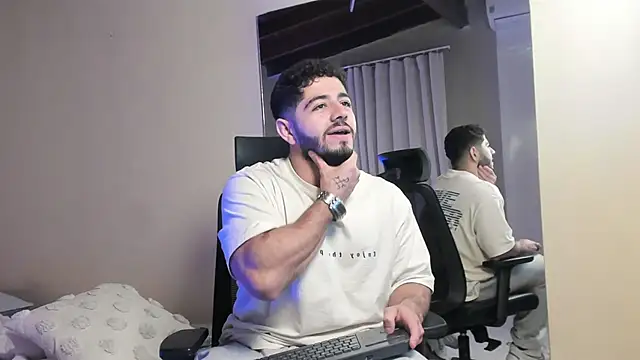 Snapshot of Thiago_moretti chatting on 01.14.26 Thiago moretti online show from 01.14.26