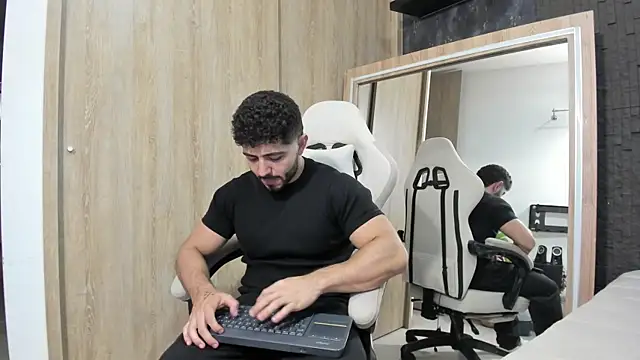 Thiago moretti online show from 07.18.26