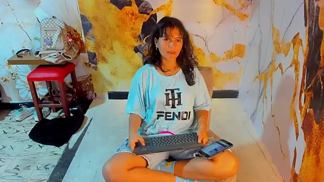 MiaBella18 online show from 01.11.26