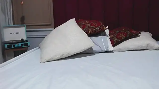 GiaTegel online show from 02.13.26