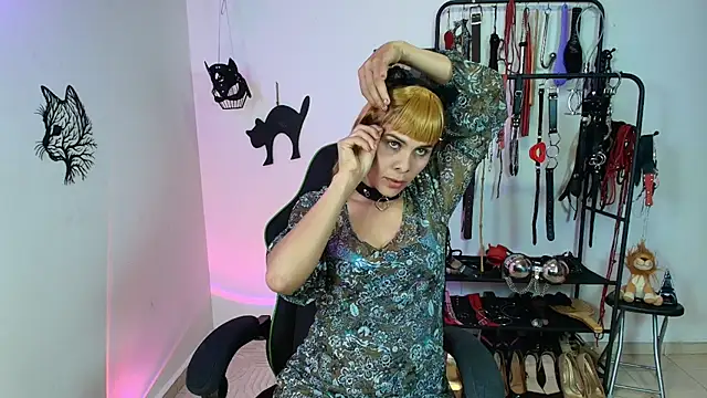 Snapshot of ariannaconnor_ chatting on 03.22.26 ariannaconnor online show from 03.22.26