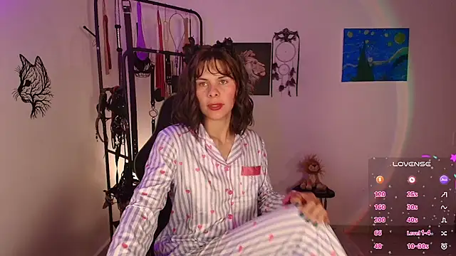 ariannaconnor  online show from 05.04.26