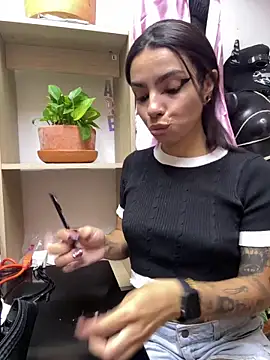 Electra Darkk online show from 04.24.26