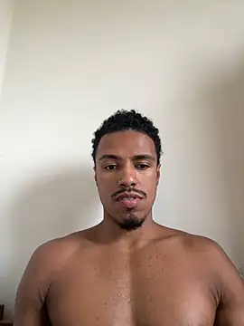 Snapshot of LorenzoBlack27 chatting on 05.19.26 LorenzoBlack27 online show from 05.19.26