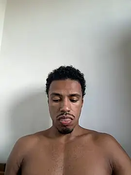 Snapshot of LorenzoBlack27 chatting on 05.29.26 LorenzoBlack27 online show from 05.29.26