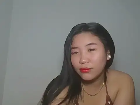 Snapshot of Zyeiii chatting on 02.02.26 Zyeiii online show from 02.02.26