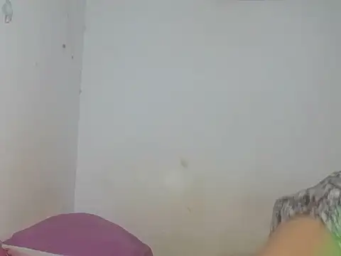 Snapshot of Zyeiii chatting on 06.19.26 Zyeiii online show from 06.19.26