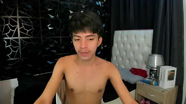 Snapshot of davincihugecock chatting on 02.03.26 davincihugecock online show from 02.03.26