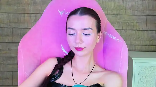 VanessaVienne online show from 06.14.26