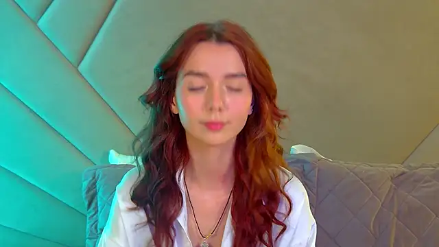 VanessaVienne online show from 06.14.26
