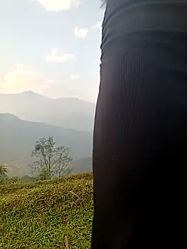 Snapshot of hoahong2 chatting on 02.28.26 hoahong2 online show from 02.28.26