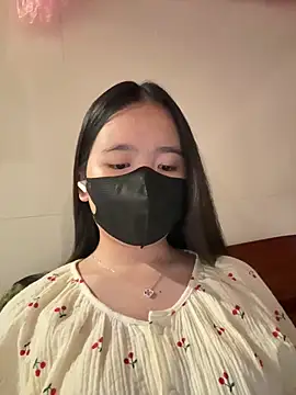 Gwen879 online show from 02.04.26