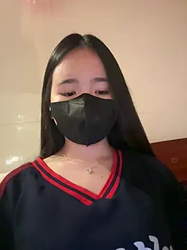 Gwen879 online show from 03.11.26