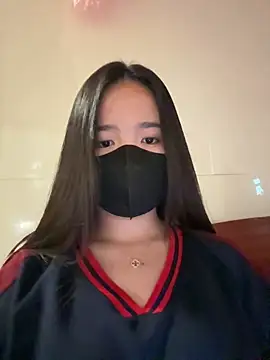 Gwen879 online show from 03.23.26