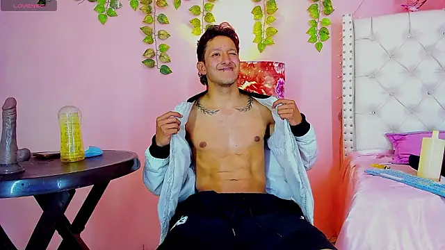 Snapshot of bruno_do_santos chatting on 02.03.26 bruno do santos online show from 02.03.26