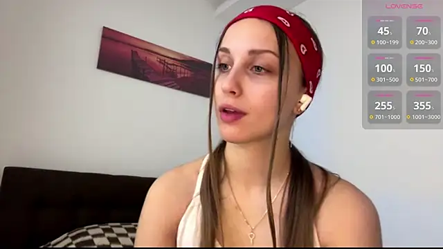 EvaRenard online show from 04.28.26