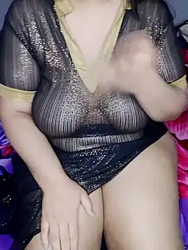 Curvymoza online show from 04.08.26
