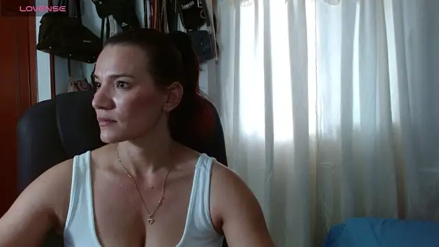 Scarlett 3X online show from 02.06.26