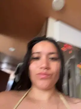 Veronica Wins  online show from 05.05.26