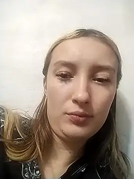 Olivia Kis online show from 01.17.26