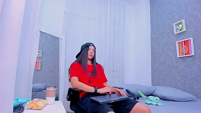 ViictoriiaSaenz online show from 03.18.26