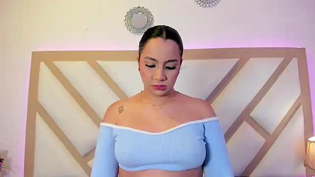 Alexxa Carter online show from 06.25.26
