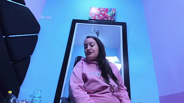 MiaRouss69 online show from 04.19.26