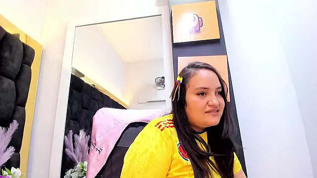 MiaRouss69 online show from 06.20.26