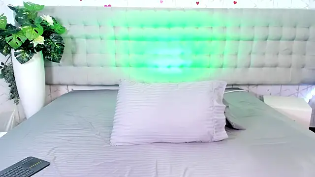 AlexiiaBrown online show from 02.28.26