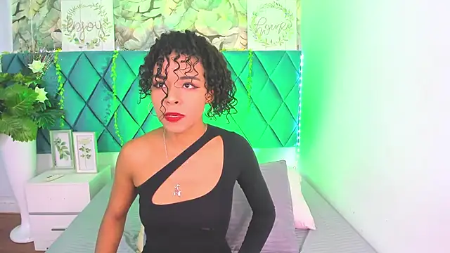 AlexiiaBrown online show from 04.22.26