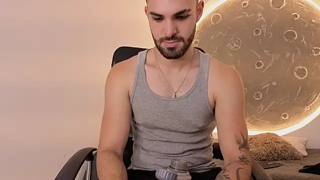 Snapshot of Apolo_lux1 chatting on 06.03.26 Apolo lux1 online show from 06.03.26