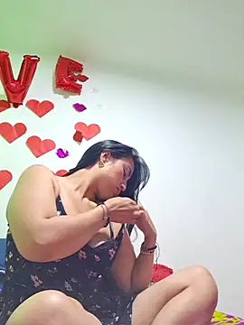 LunaRouuse  online show from 02.18.26