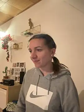 Snapshot of Marina_und_Jayden chatting on 03.15.26 Marina und Jayden online show from 03.15.26