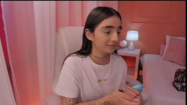 Abriil cutee online show from 06.16.26