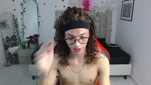 Axel fox77 online show from 06.10.26