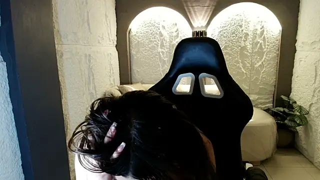 katalina r  online show from 04.19.26