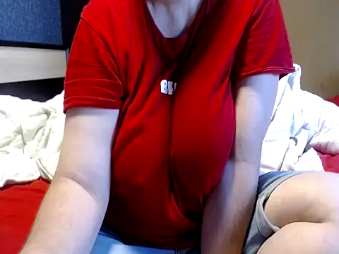 Snapshot of Santanna77 chatting on 06.19.26 Santanna77 online show from 06.19.26