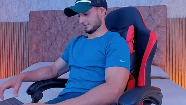 Snapshot of Adonys_Lewis_ chatting on 01.15.26 Adonys Lewis online show from 01.15.26