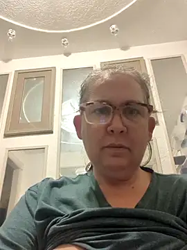 Snapshot of wetMoneybags chatting on 02.05.26 wetMoneybags online show from 02.05.26